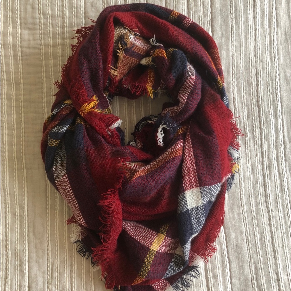 Blanket Scarf Maroon/Navy/Gold